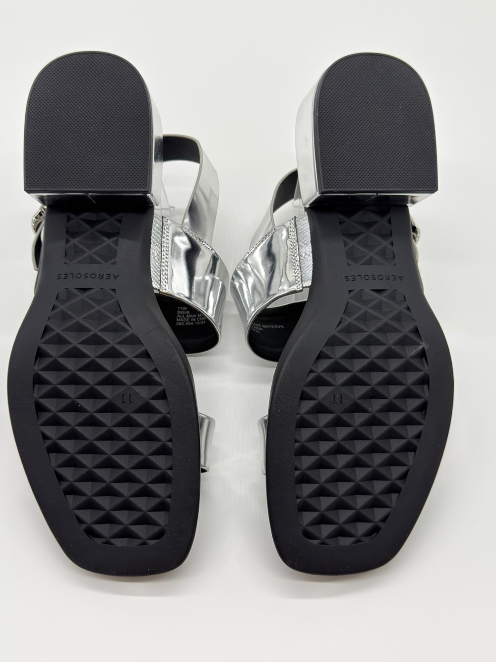 Aerosoles Silver Metallic Strap Women's Sandals 11 WIDE - Picture 8 of 11